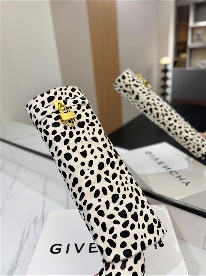 20251128174451184 750